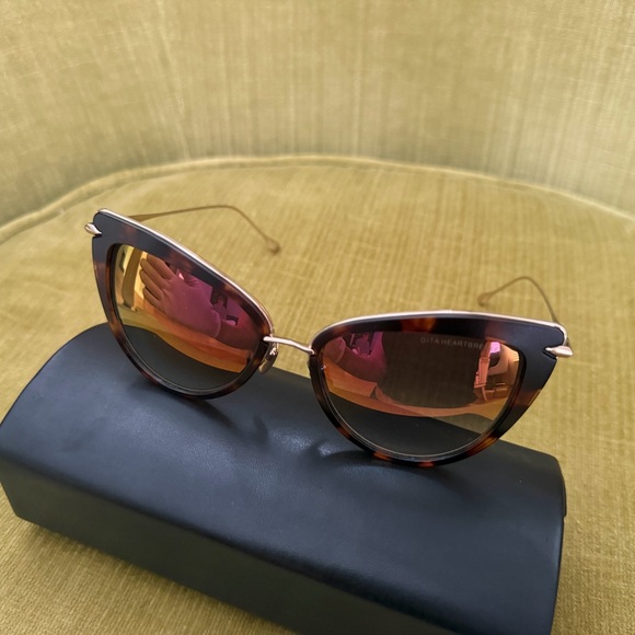 DITA Heartbreaker Woman\'s Sunglasses Cateye, never worn main image 14